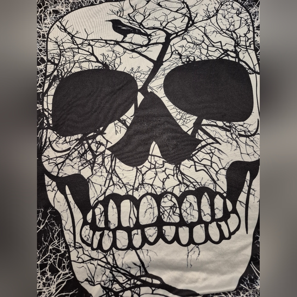 9-TT Spooky Skull Raven Women's Top fits 10-12 Halloween Goth - Picture 2 of 8